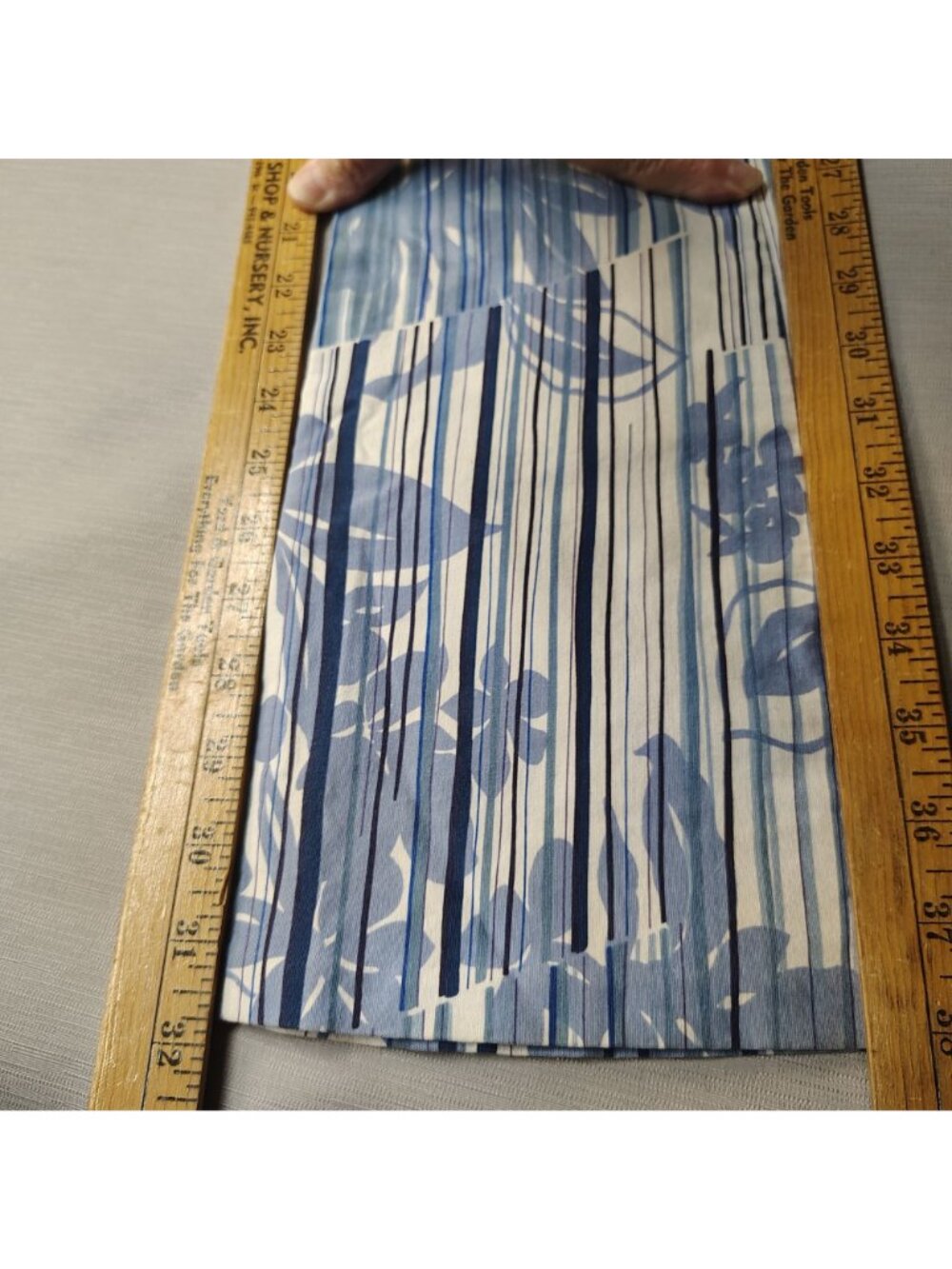 Necessary Objects Blue White Floral Stripe Pull On Pants Bootcut XS USA 26x32 - Picture 8 of 13